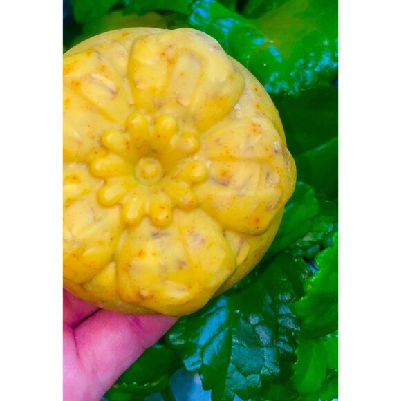 Almond, Turmeric, and Oat Handemade Soap Bar - Picture 3 of 5